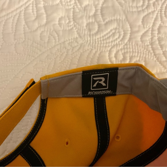 Cincinnati Reds hat - Picture 7 of 7